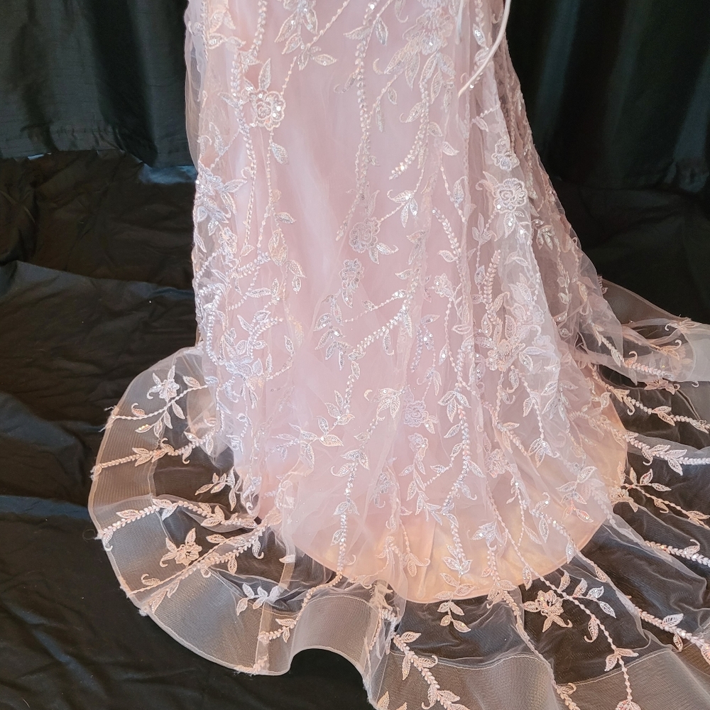Prom dress - Picture 4 of 5